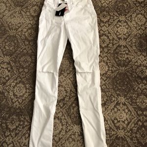 Fashionnova skinny jeans